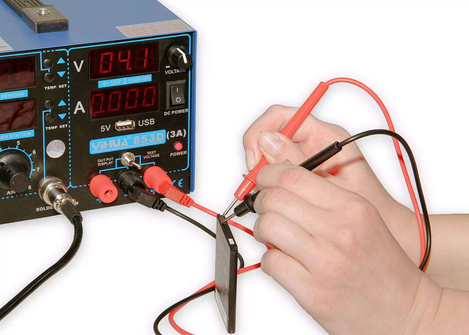 Digitálna spájkovacia stanica s laboratórnym zdrojom Yihua 853D – 2