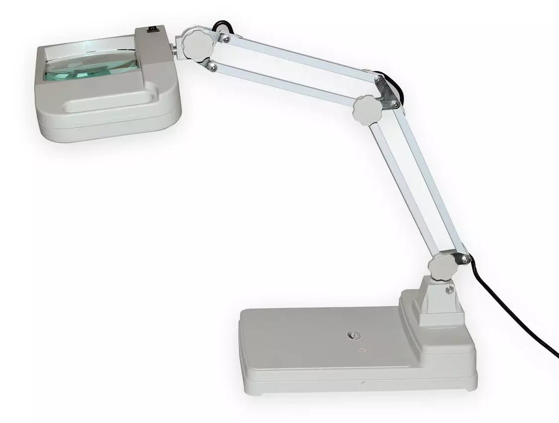 Lampa s veľkoplošnou lupou T86-I zväčšenie 5D